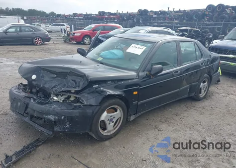 1999 Saab 9-5 z USA, uszkodzony, nr VIN YS3ED48E5X3003737